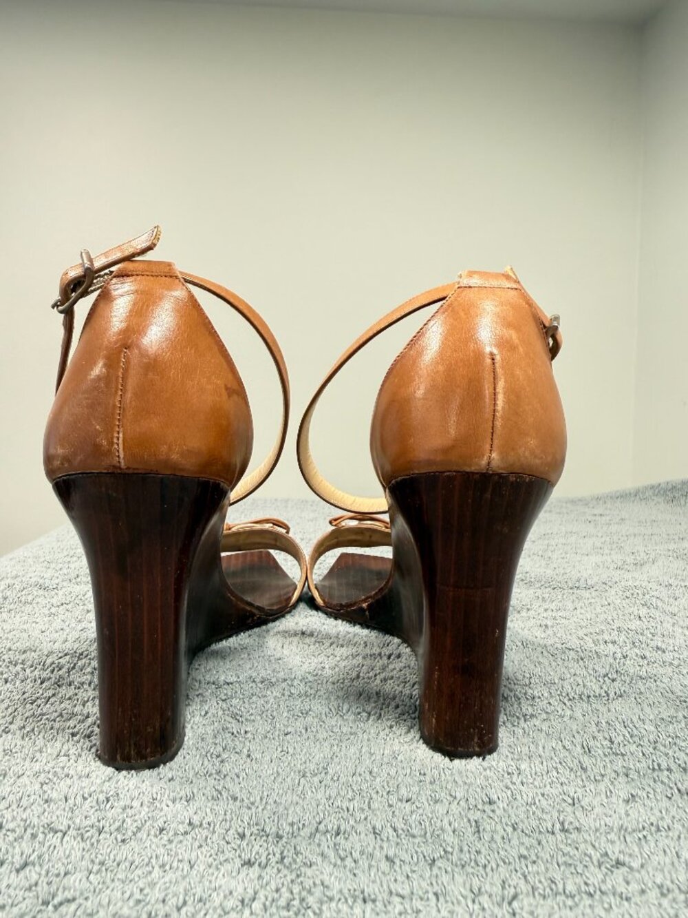 Kate Spade Vintage Wood Healed Sandals - Picture 4 of 9